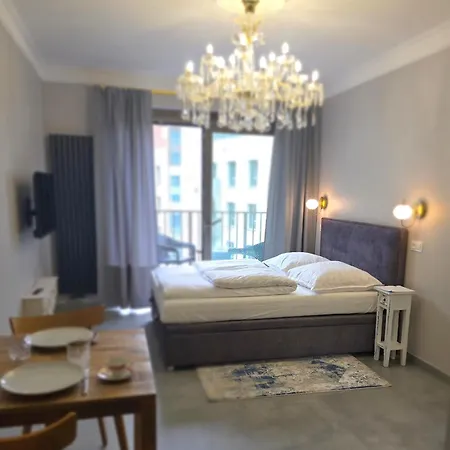 Zurawie U Krolika Lejlighed *